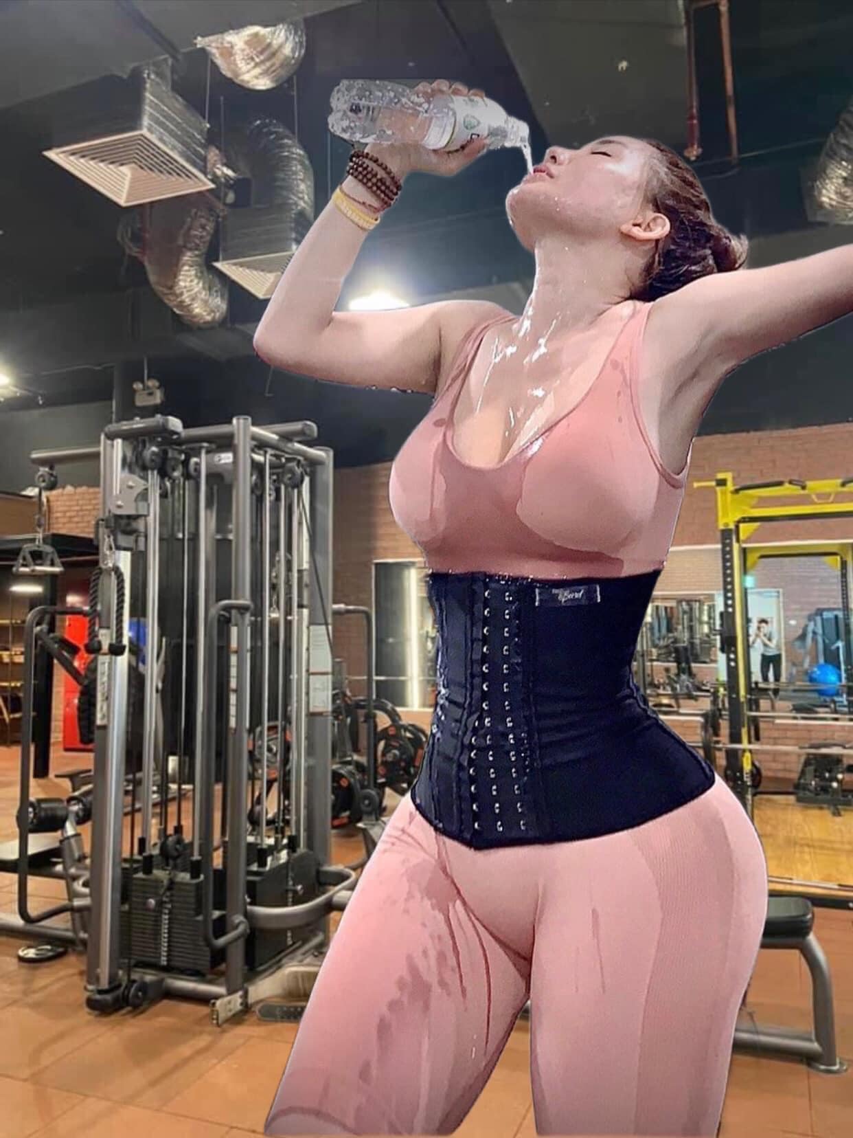 cô Trang siêu 3 vòng